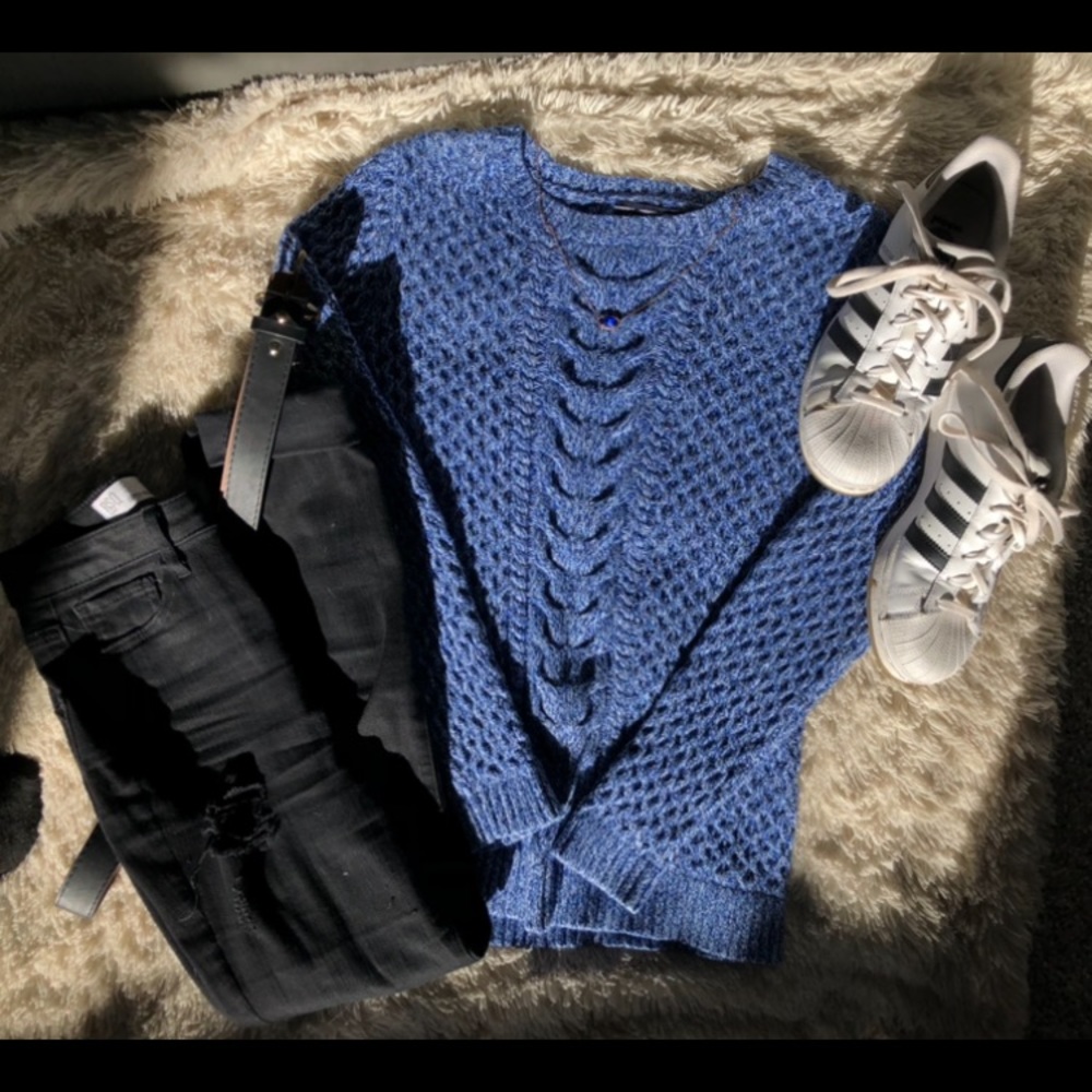 Long sleeve heavy knit sweater